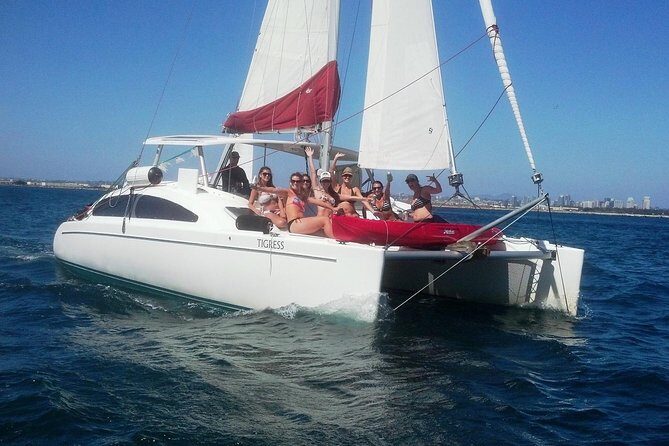 2.5-Hour Small-Group Catamaran Sailing Adventure with Drinks - Key highlights that matter
