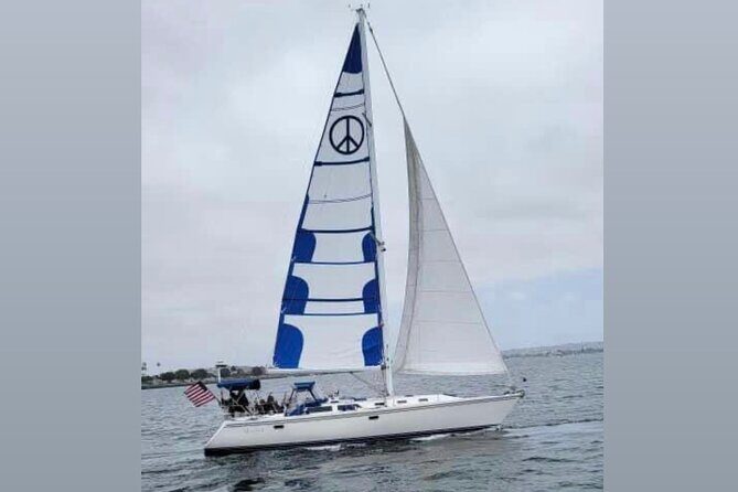 2-Hour Private Sailing Experience in San Diego Bay - What’s Included Onboard (And What That Changes)