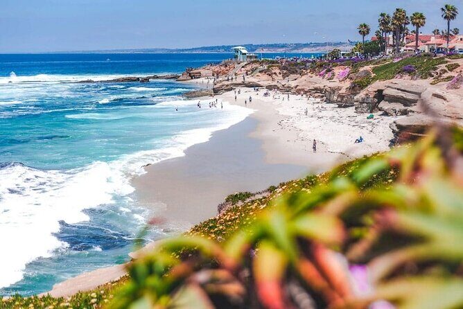 Arrival Private Transfer: San Diego Airport SAN to San Diego in Luxury SUV - Value for $126.15: What You’re Actually Paying For