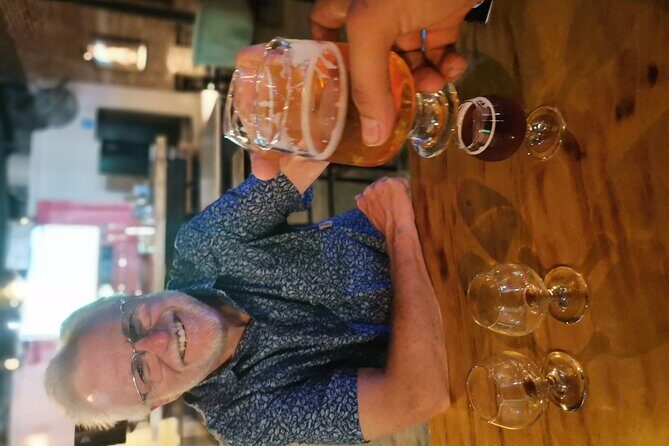 Crawling Craft Brew Tijuana: Tijuana Day Tour from San Diego - Teorema/Ludica Co-Tasting Room: modern pours with a final stretch