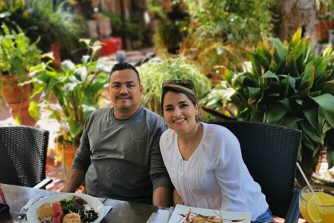 Grand Mexico Wine Country Tour from San Diego - English and Spanish options: choose the language you’ll use to ask questions