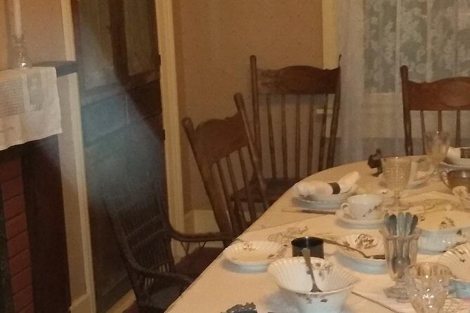 Haunted San Diego: The Only Ghost Tour with Exclusive Entry - Stop 1: Gaslamp Museum at the Davis-Horton House (the camera-and-courtyard factor)
