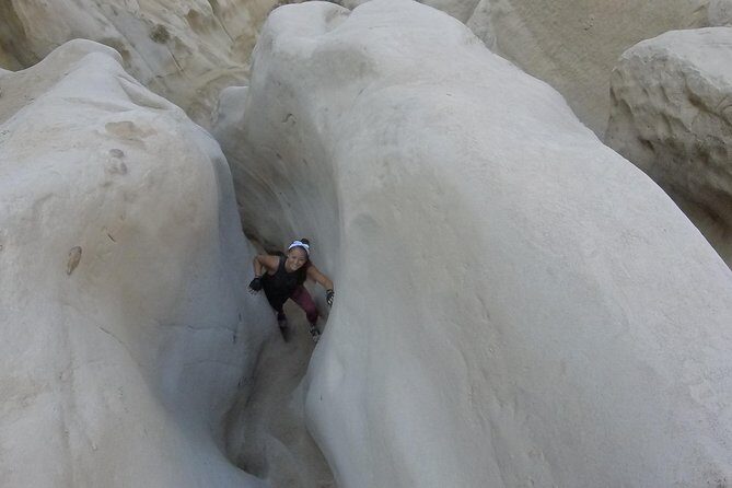 Incredible Slot Canyons to the Pacific - Beach crossing: where the ocean levels change the whole mood