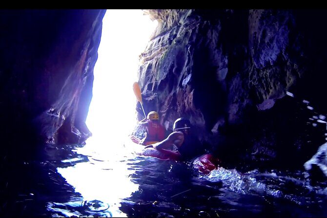 Kayak Tour of the 7 Caves - Where to meet at 2158 Avenida De La Playa (and why 30 minutes matters)