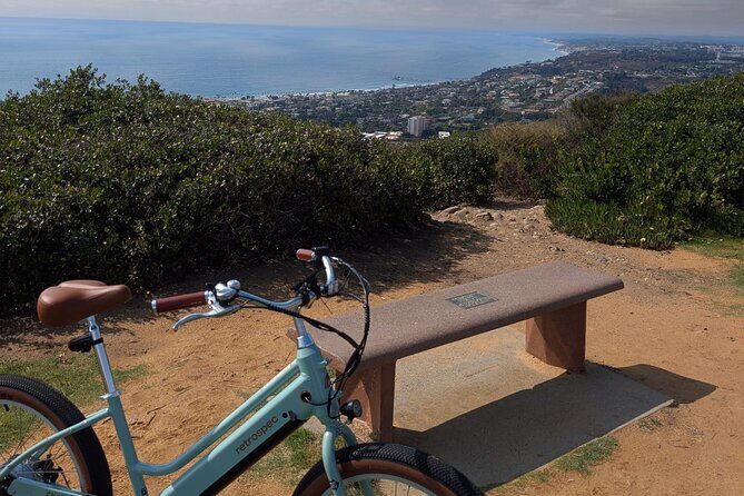La Jolla Electric Bike Tour - Stop 1: La Jolla Cove for Turquoise Water and Dramatic Cliffs