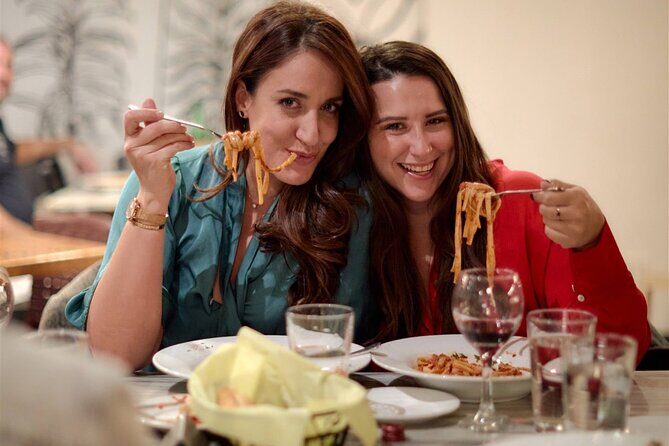 Little Italy Food and Drink Walking Tour: Pizza, Pasta & Piazzas - Stop 1 on W Date St: the “food-first” kickoff