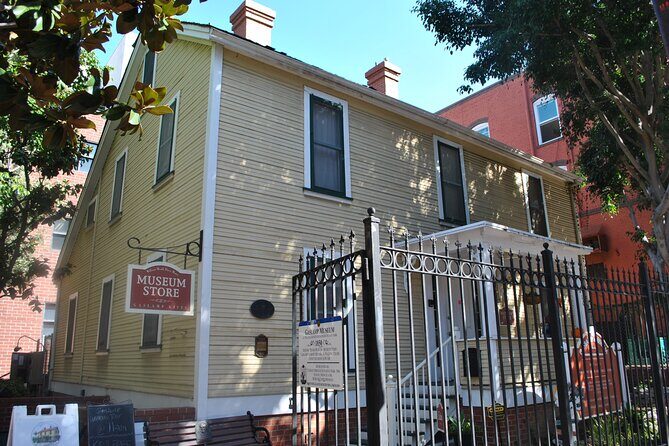 Private Walking Tour San Diego: Little Italy and Gaslamp Quarter - Price and value: what $234.18 per person gets you