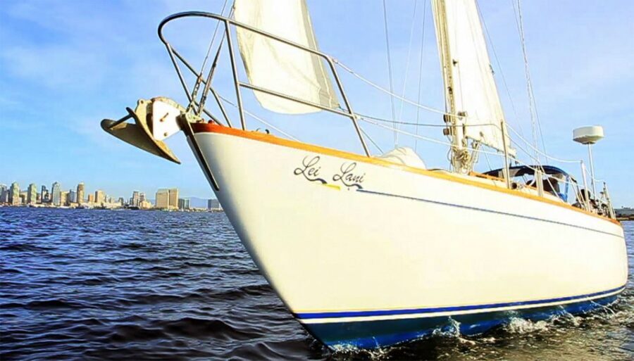 San Diego Bay: Signature 2-Hour Sailing Tour - Entering the water: Harbor Island to downtown views