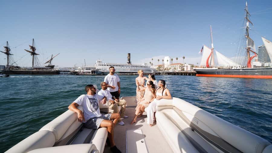 San Diego: Bennington Luxury Pontoon Rental - Quick hits before you book