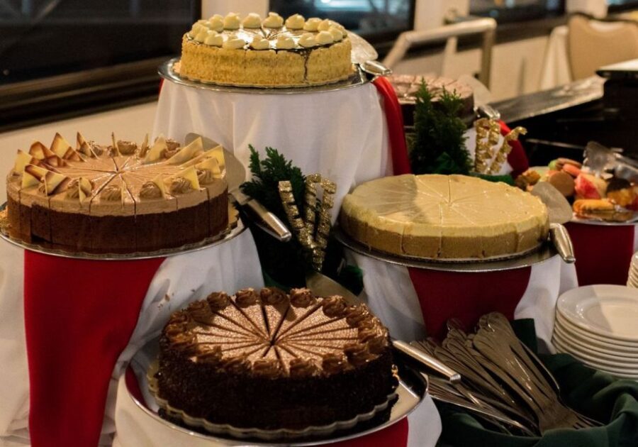 San Diego: Christmas Day Buffet Brunch or Dinner Cruise - Planning Tips from Pier 1 to Your Table