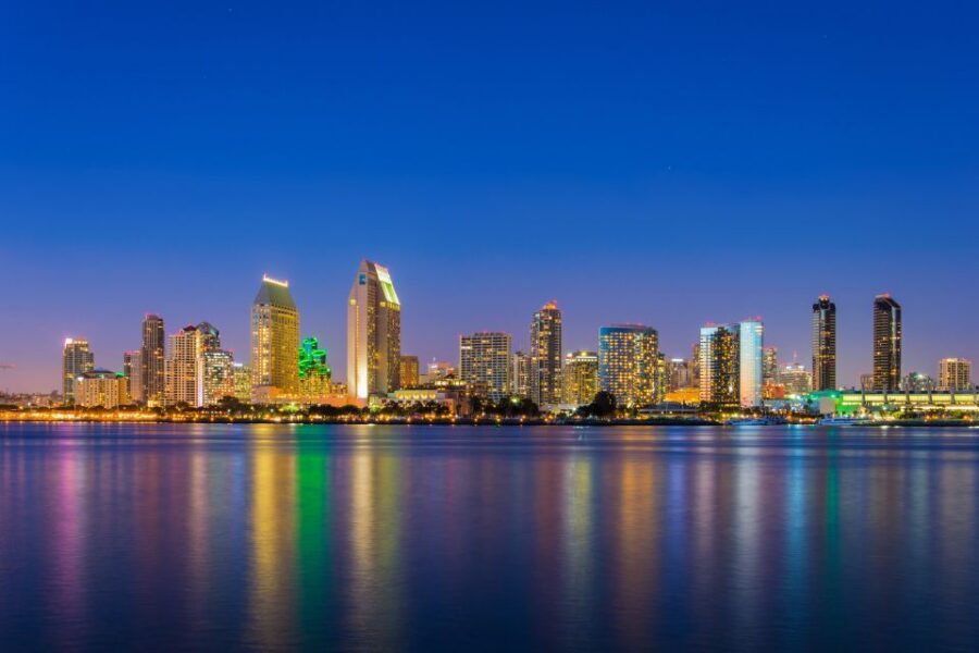 San Diego: City Lights Night Trolley Tour - How the Night Trolley Tour Fits an Evening in San Diego