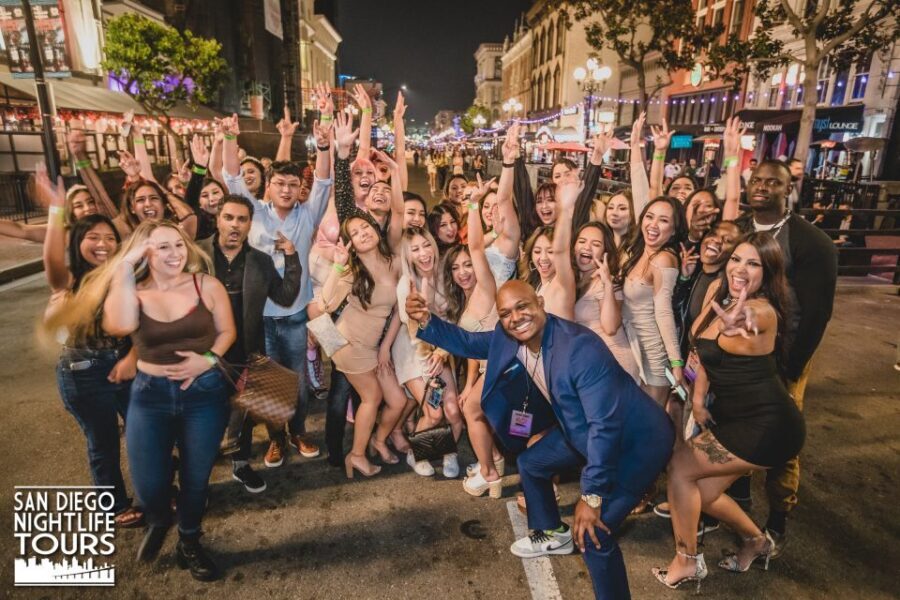 San Diego: Gaslamp Quarter Drink, Mingle & Dance Club Tour - Gaslamp Quarter club tour value: why $35 can work