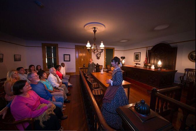 San Diego Ghosts and Gravestones: A Haunted Trolley Tour - Pioneer Park After Dark and the Grant School Area Stops