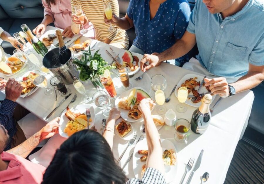 San Diego: New Year's Eve Gourmet Brunch or Dinner Cruise - Brunch vs Dinner: What You’ll Eat (And How Choices Work)