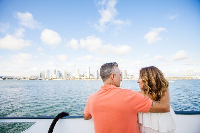 San Diego Sights & Sips: Deluxe Cocktail Sunset Cruise - Service, cleanliness, and the “real linen” detail that matters