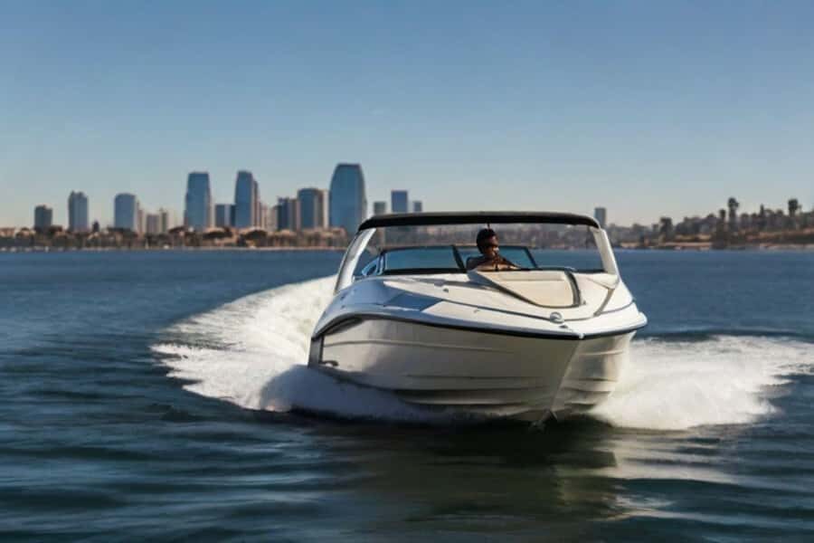 San Diego: Speed Boat Rental in San Diego Bay - The 24-foot Bayliner and the 150hp factor: comfort + control