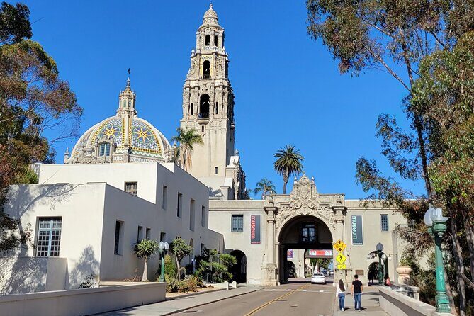 San Diego: The Most Extensive City & Beach Tour - Honor our fallen soldiers: a reflective view stop