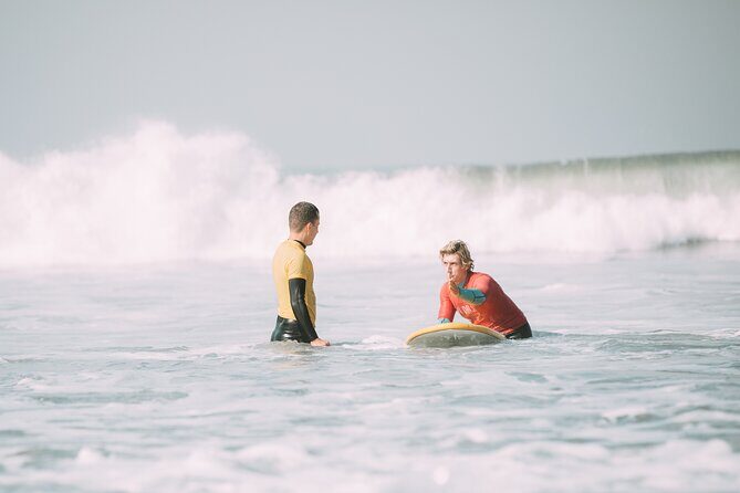 Semi-Private Surf Lesson - Who this lesson suits best (families, friends, teens, and beginners)
