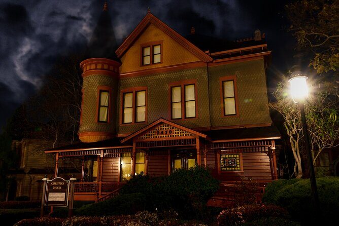 Sinister Shadows of San Diego Gaslamp Ghost Tours - Why This 1-Hour Gaslamp Ghost Walk Works