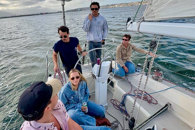 Spectacular Afternoon Sail on San Diego Bay - San Diego Bay in motion: skyline views and wildlife watching
